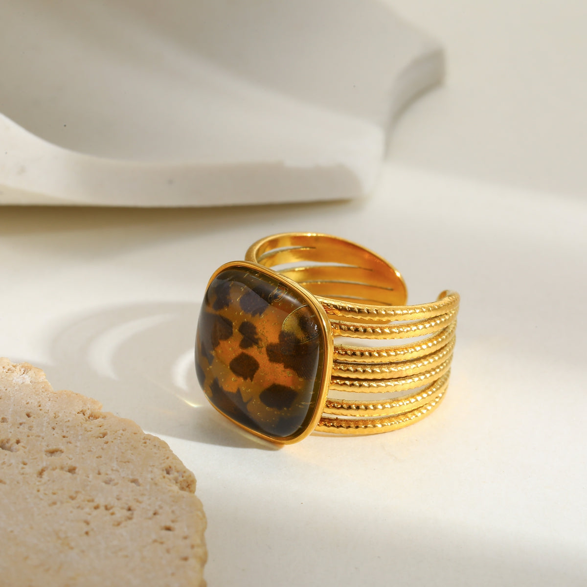 Cheetah print stone 304 Stainless Steel Elegant Finger Ring Adjustable