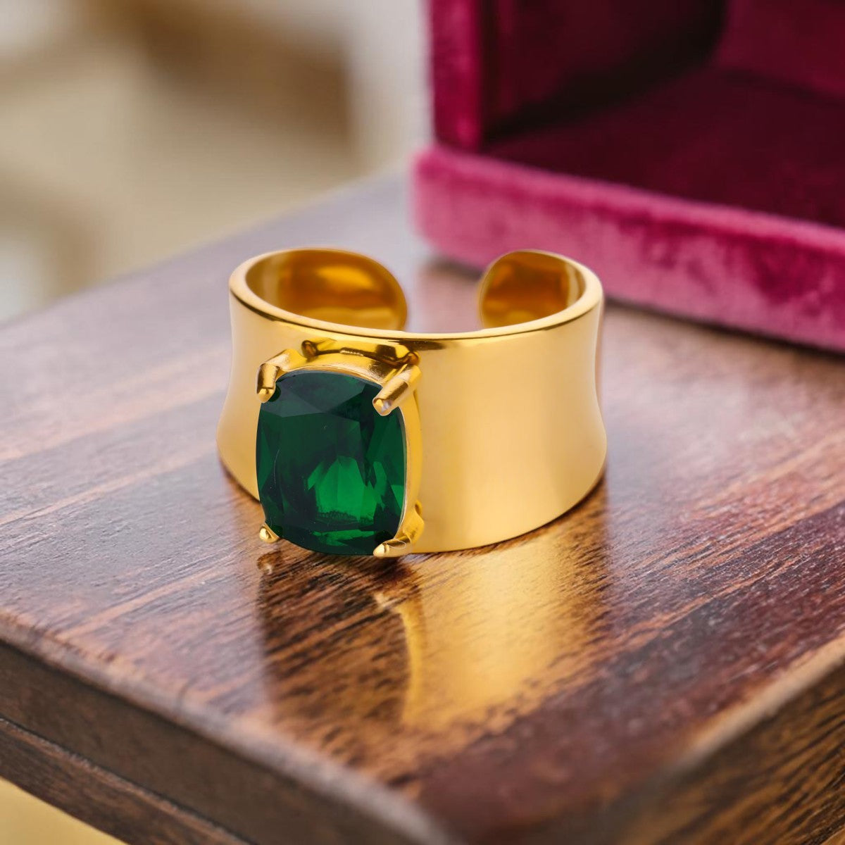 Luxury green stone 304 Stainless Steel Elegant Finger Ring Adjustable